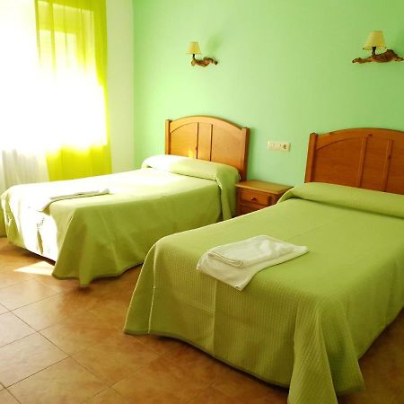 Hostal Rio Mundo Riópar エクステリア 写真