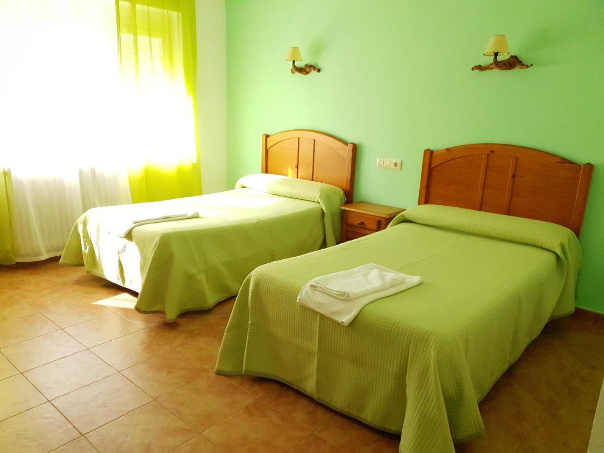 Hostal Rio Mundo Riópar エクステリア 写真