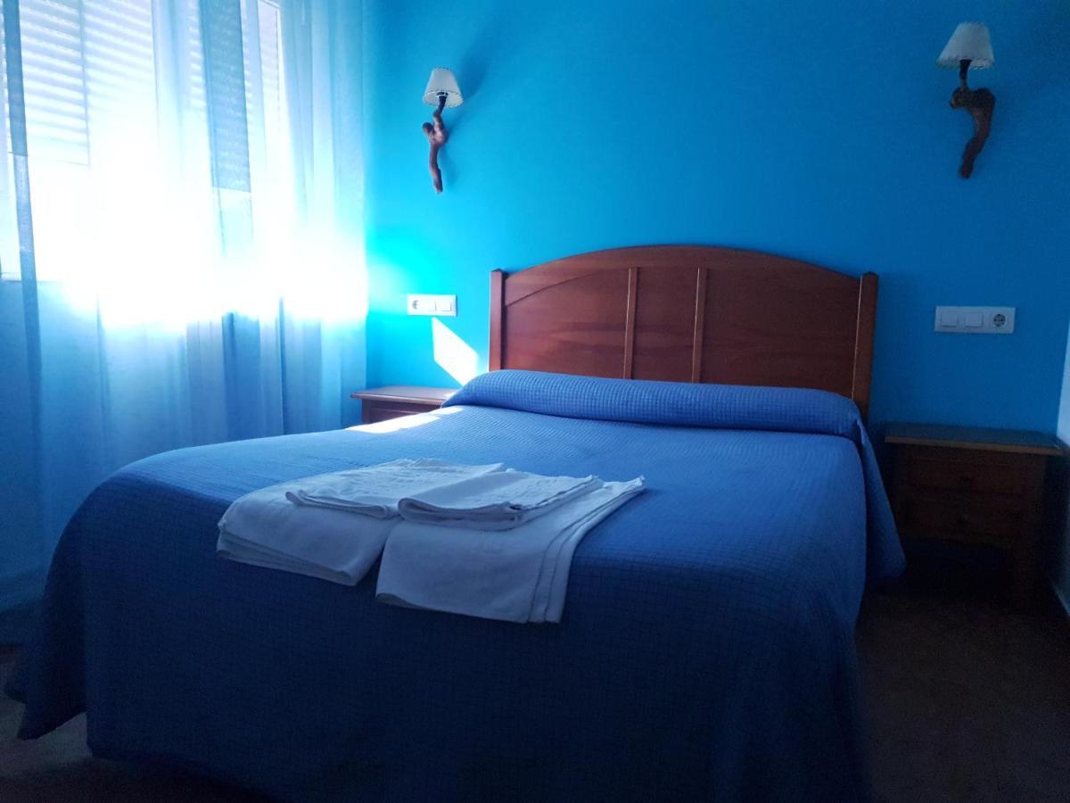 Hostal Rio Mundo Riópar エクステリア 写真